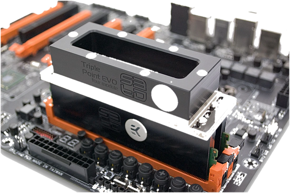 EK Water Blocks and SF3D Triple Point EVO four-module liquid nitrogen pot installed on a motherboard